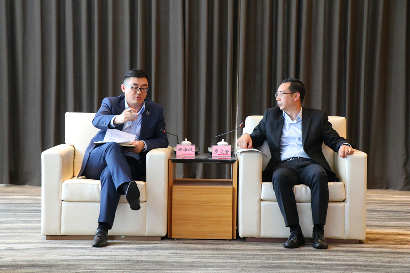 厲害了！人工智能獨(dú)角獸深蘭科技與德陽建投簽約啦！羅市長(zhǎng)現(xiàn)場(chǎng)見證哦！
